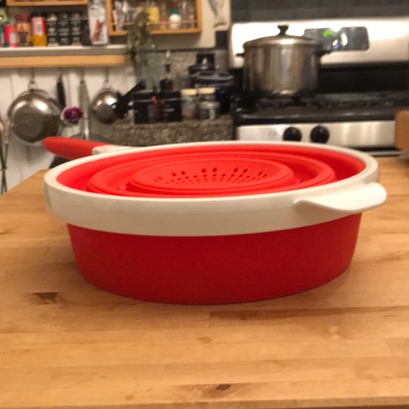 Dexas Silicone pop and store colander, pan & tray - Picture 8 of 8